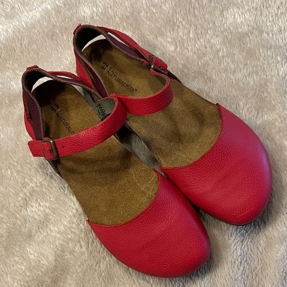 EL NATURALISTA Zumaia Mary Jane Sandals - Picture 1 of 10